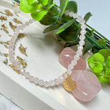 Herzlicht – Rosenquarz-Armband mit vergoldetem Blume des Lebens Charm