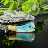 Harz Holz Halskette , Aurora Borealis,Hei Toki, bunter Nordlichter Schmuck, synthetischer Opal,Maserholz, Onyxperlen ,Lederband Geschenk