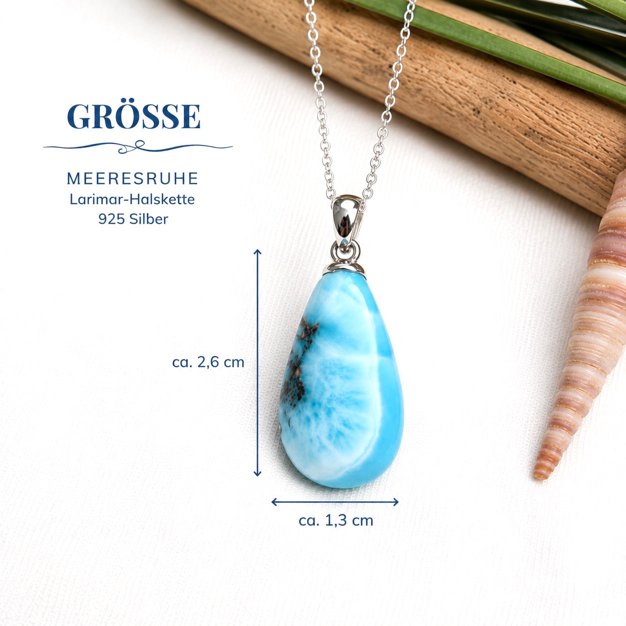 Größenbild MEERESRUHE – Larimar-Halskette aus 925 Silber mit echtem Larimar Tropfen-Anhänger, ca. 2,6 x 1,3 cm, handgefertigter maritimer Naturstein-Schmuck mit seltenem Blau der Karibik.