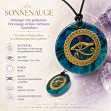 Info-Detailbild SONNENAUGE – runder Anhänger mit goldenem Horusauge in blau-türkisem, violett marmoriertem Epoxidharz am schwarzen Baumwollband, handgefertigter spiritueller Schmuck mit mystischer Ausstrahlung.