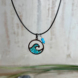 Wave Harmony – Wellenanhänger aus Edelstahl mit Türkis