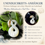 Info-Detailbild Unendlichkeits-Anhänger aus Perlmutt mit echter Muschel am schwarzen Lederband, handgemachter maritimer Naturschmuck in Twist-Form, Unisex Schmuck für Frauen und Männer.