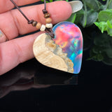 Herz-Halskette Holz, Harz & Labor-Opal – Aurora