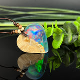 Herz-Halskette Holz, Harz & Labor-Opal – Aurora