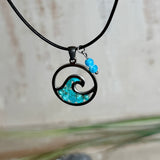 Wave Harmony – Wellenanhänger aus Edelstahl mit Türkis