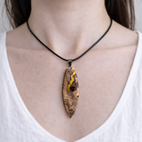 Surfbrett-Anhänger Olivenholz & fluoreszierendes Harz